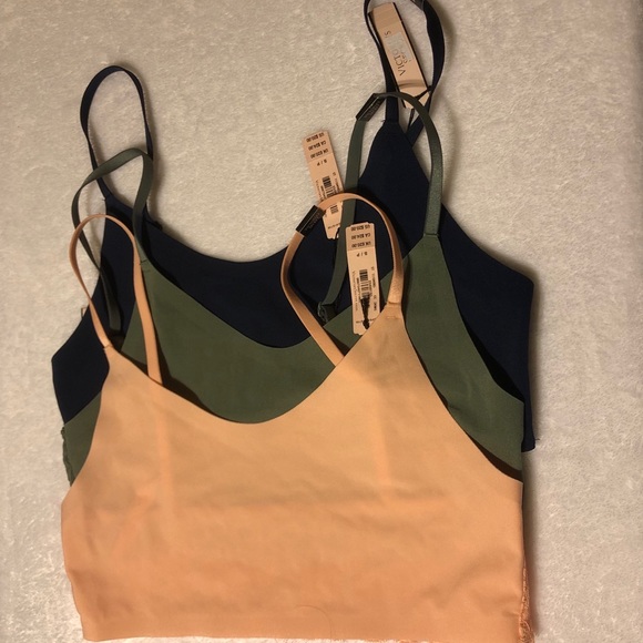 Victoria’s Secret NWT Lace Back Seamless Bralette - Picture 6 of 6